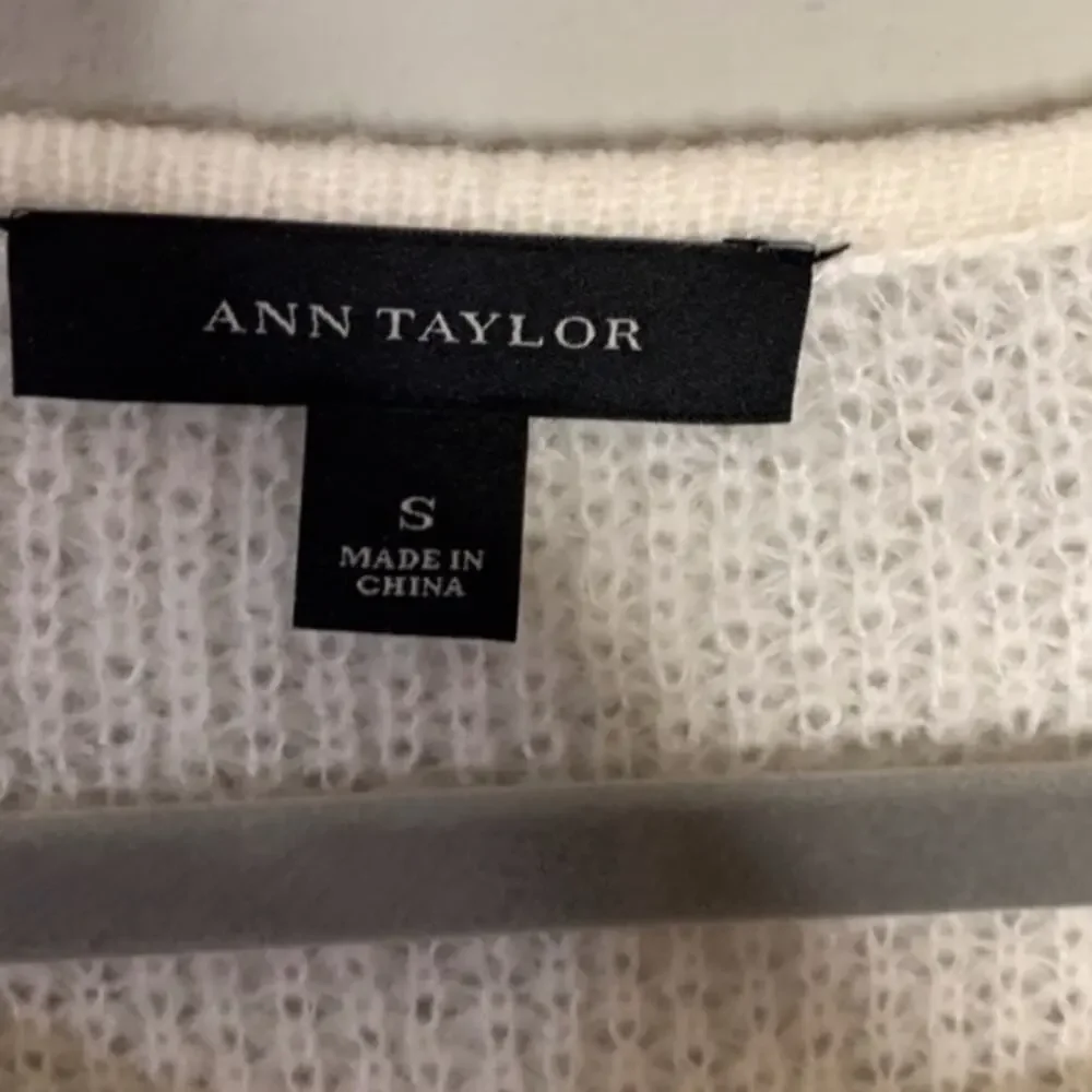 Ann Taylor gorgeous white